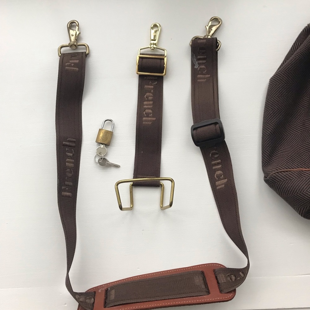 The French Company Duffel Bag in Herringbone Pattern with accessories - Picture 14 of 17